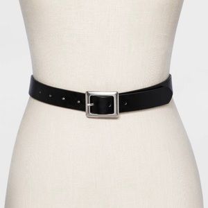 Women's Square Buckle Belt - Universal
Thread™ Black S
